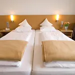Hotel Braeuwirt 3*