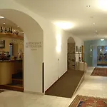 Hotell Braeuwirt 3*
